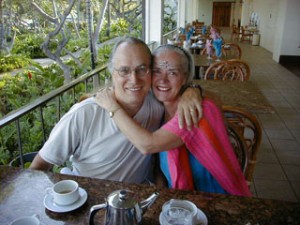 Shari and Drunvalo in Hawai'i At the Earth and Sky Workshop - February 2000